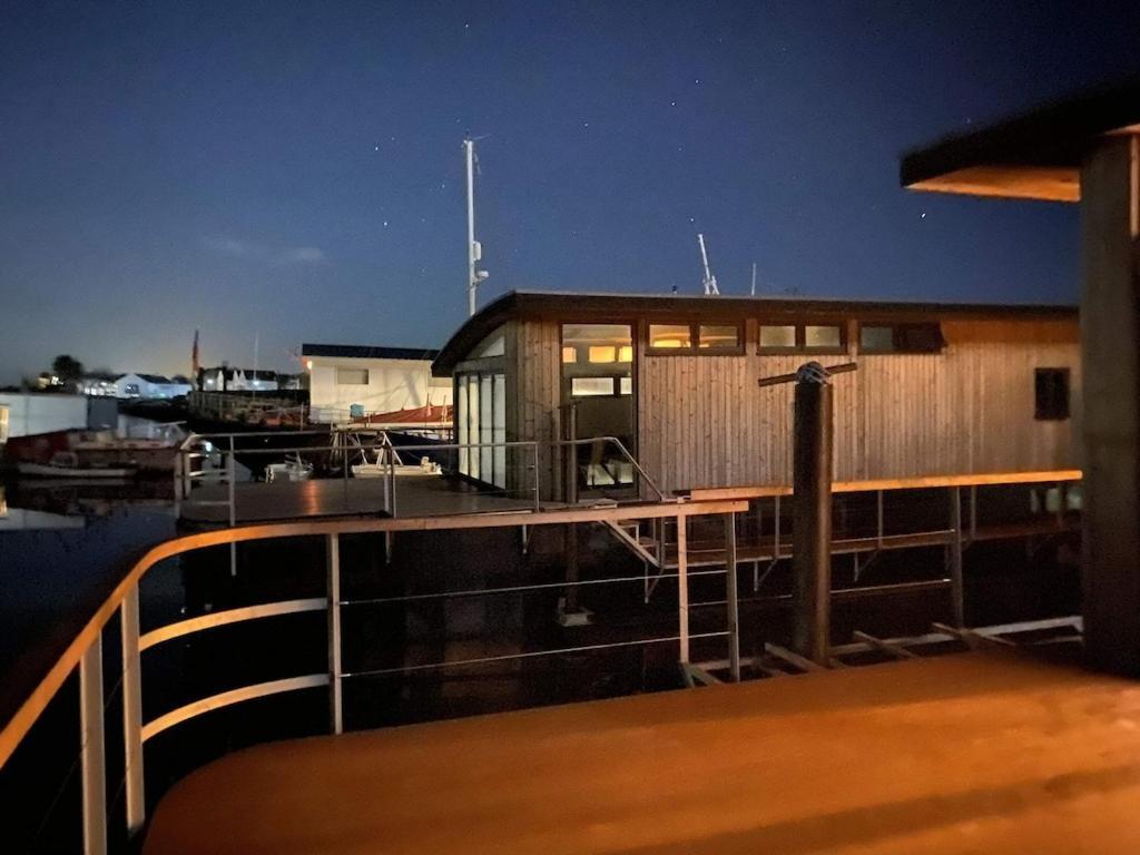Houseboat Eleuthera Bembridge Dış mekan fotoğraf